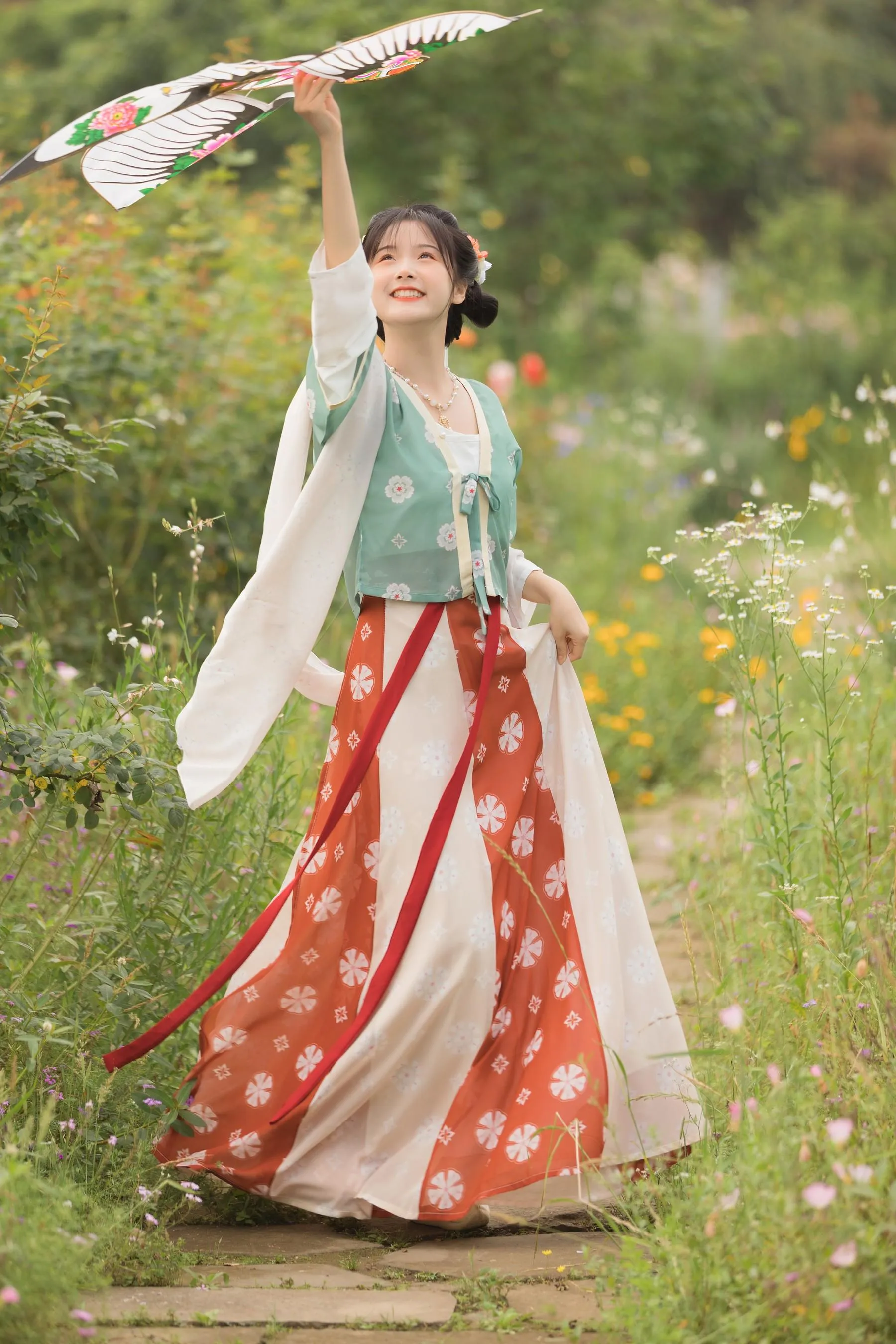 [YITUYU艺图语]2021.08.21 春日宴 miki小包子 [23P]插图